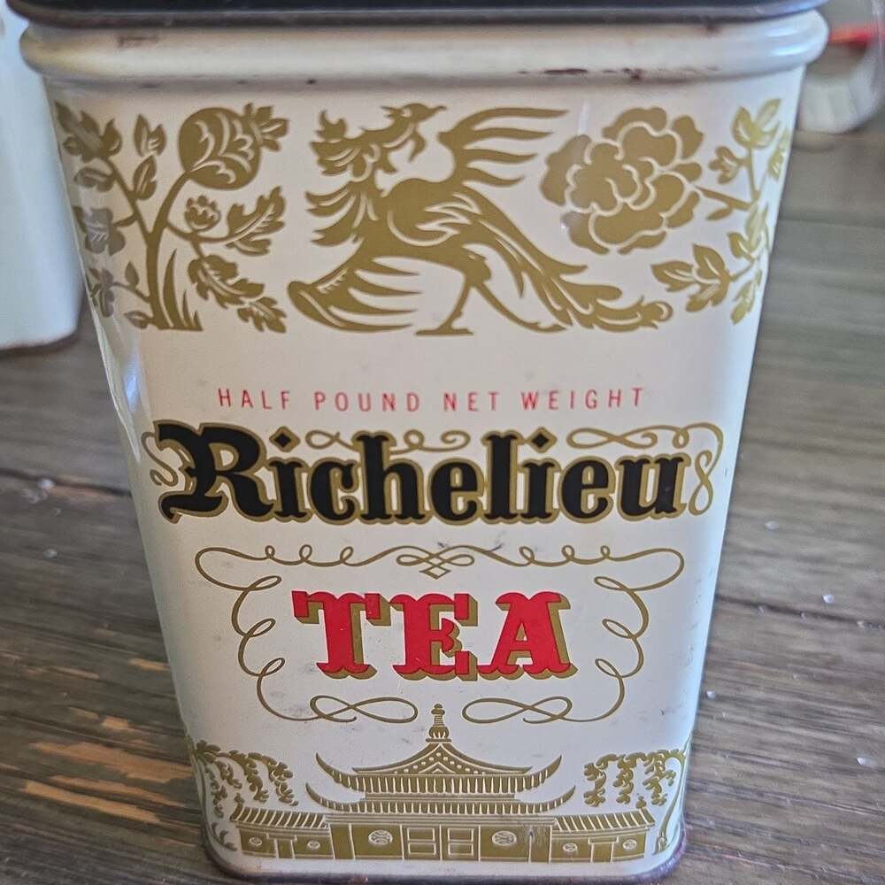 Vintage Richelieu Black Orange Pekoe & Pekoe Tea Tin